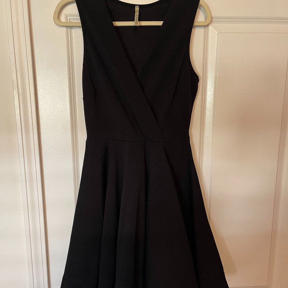 Wmen's Boutique Little Black Dress